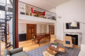 Parisian loft with plenty of light and solarium in Bastille area